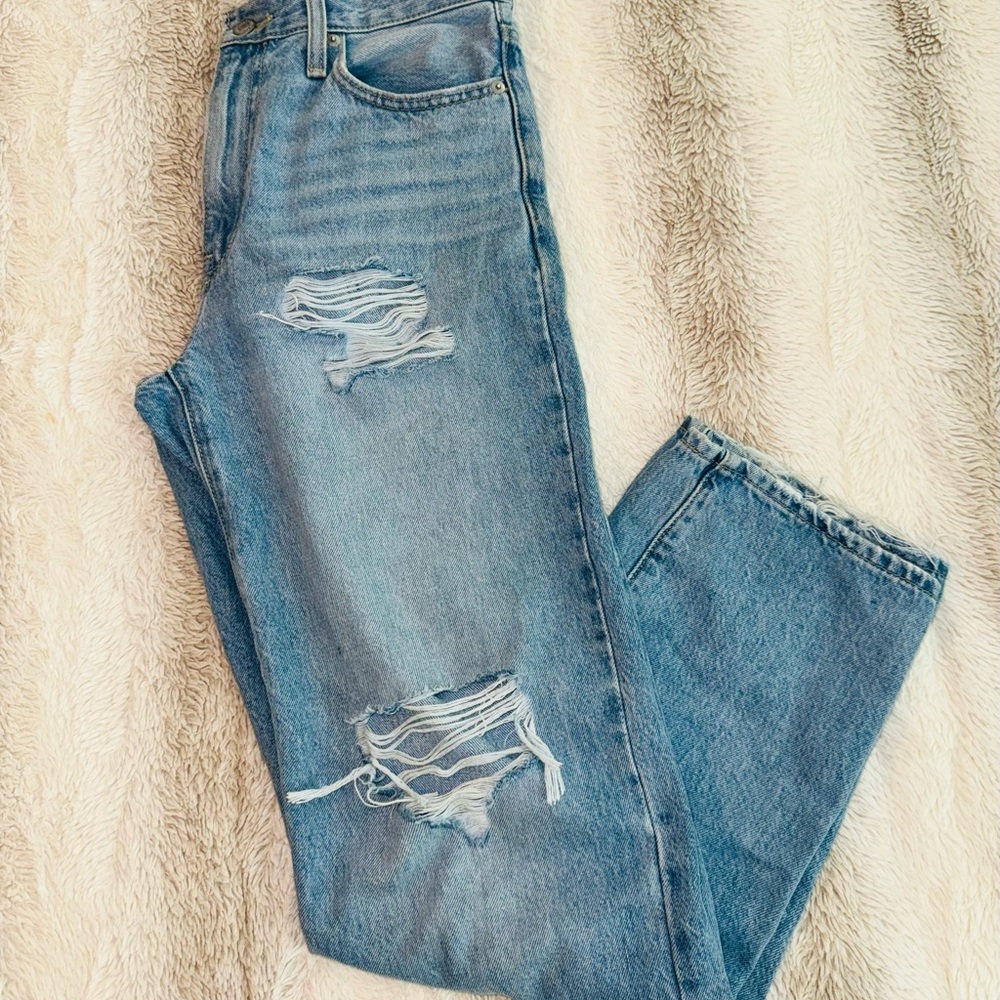 LEVI’S Distressed Blue Women's Jeans